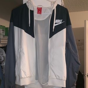 Nike windbreaker